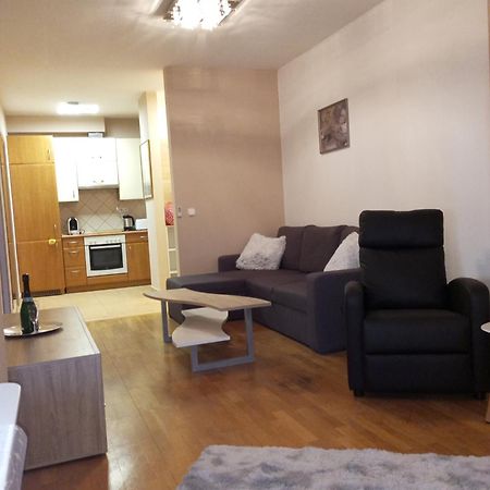 Zen Apartman Будакалас Екстериор снимка